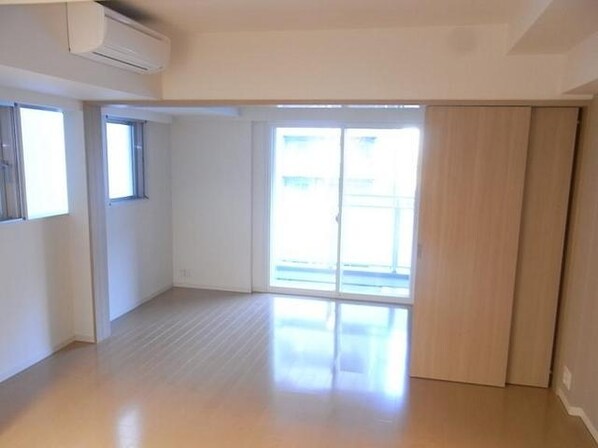 コンフォリア東池袋WESTの物件内観写真